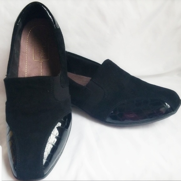 Clarks Shoes - Clark's Everyday active air shoes/ loafers size 8W